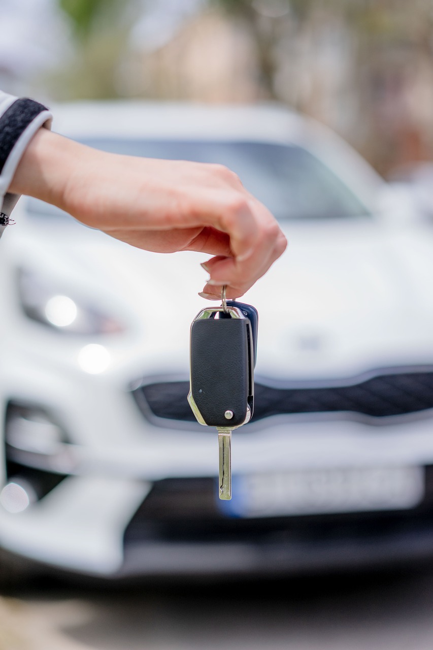 car-keys-transport-6688969 car, keys, transport-6688969.jpg